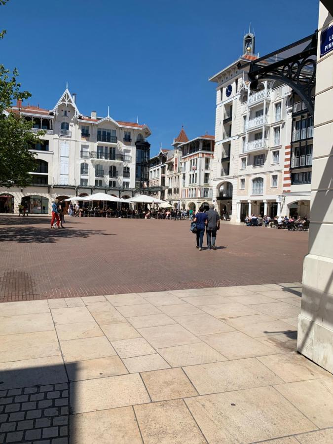 Le Central Plage - Commerce - Marche A 2 Pas Lägenhet Arcachon Exteriör bild